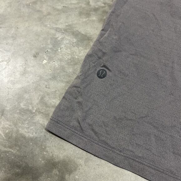 Lululemon T-Shirt Mens 2XL Gray Crew Neck Athletic Gym Workout Running - Picture 6 of 6